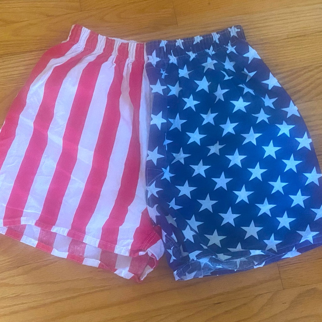 Vam Heusen Men&acirc;s American Flag Patriotic Fly Boxers  Medium